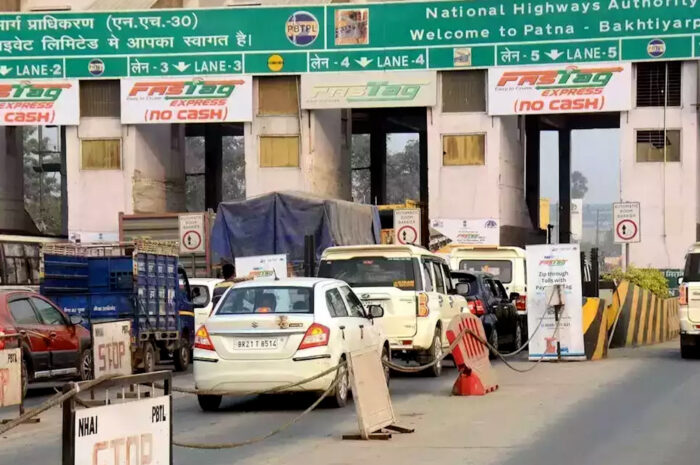 टोल प्लाजा पर विवाद: कुंभ से लौट रहे परिवार और टोल कर्मियों में मारपीट, 4 घायल